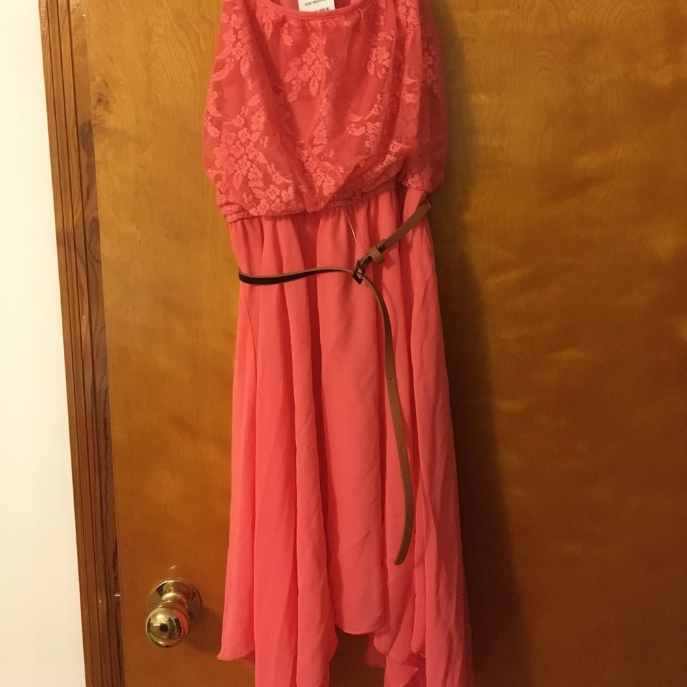 Cute, fun flowy dress